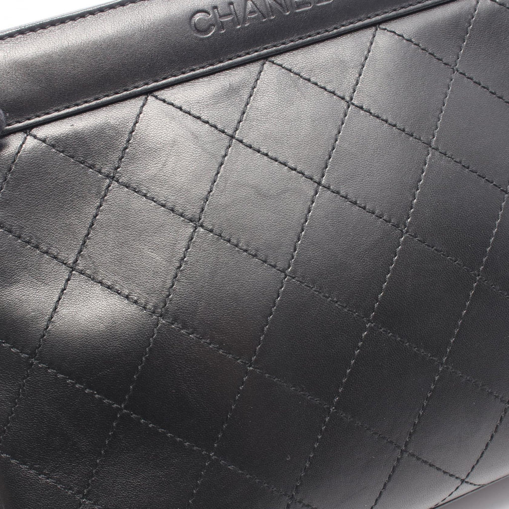 Chanel Matelassé · Shoulder Bag · Leather