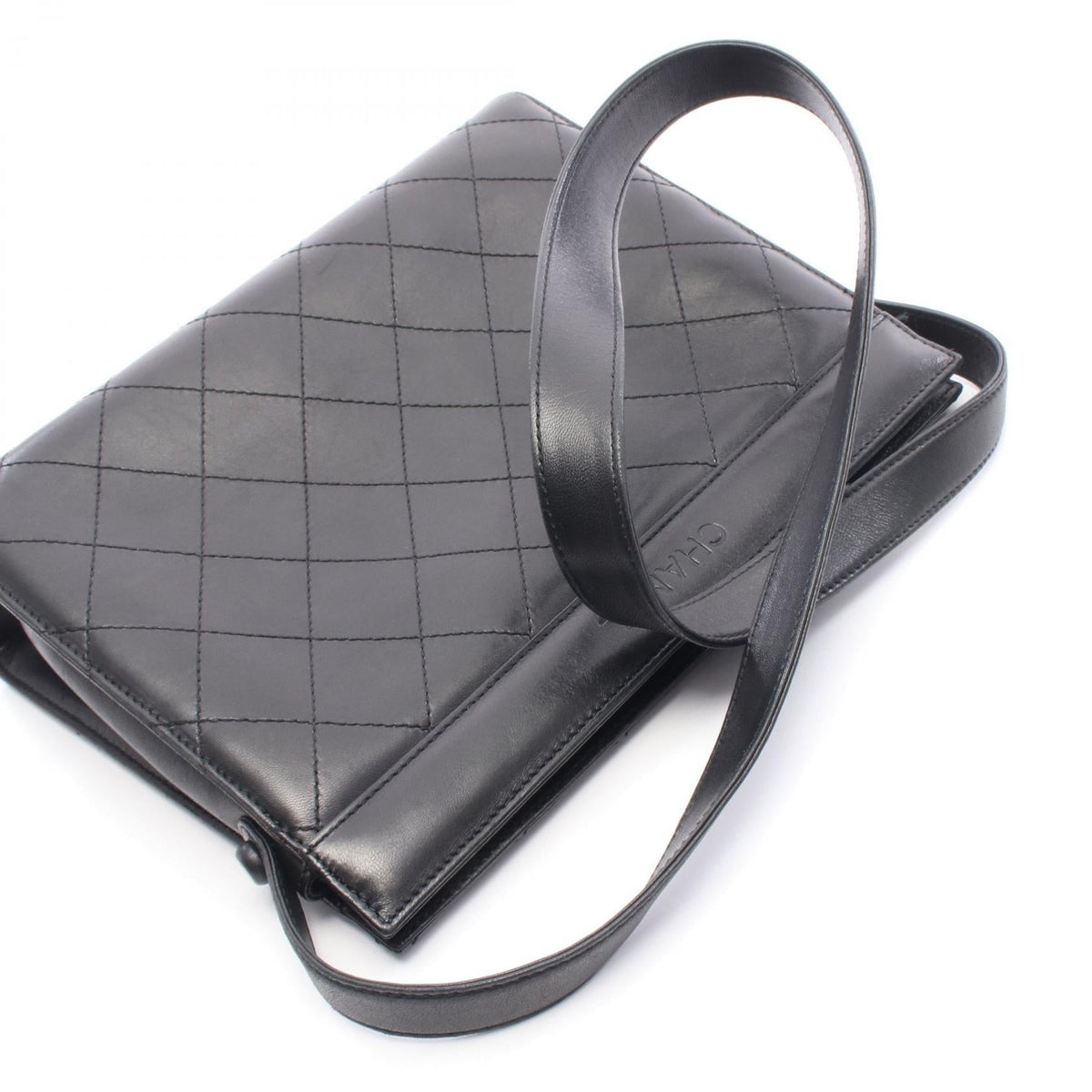 Chanel Matelassé · Shoulder Bag · Leather