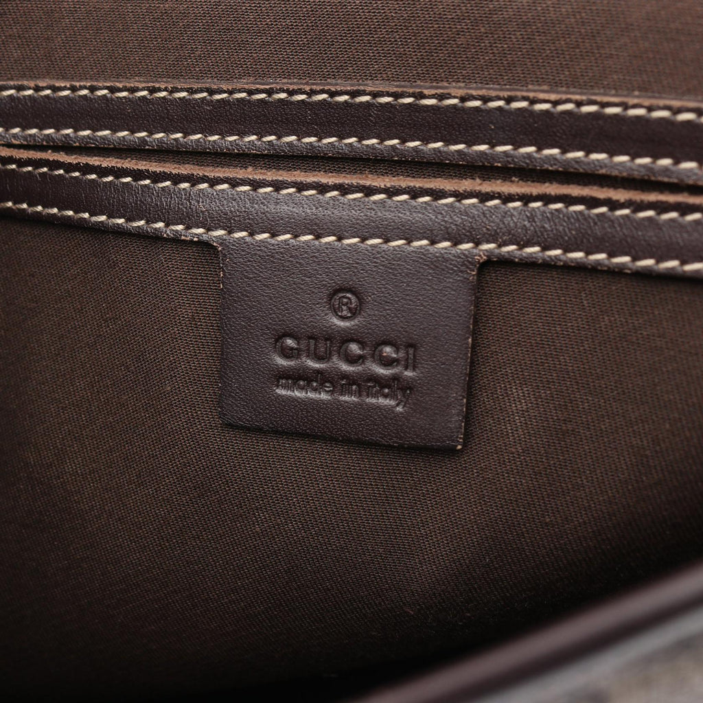 Gucci GG Supreme · Crossbody Bag