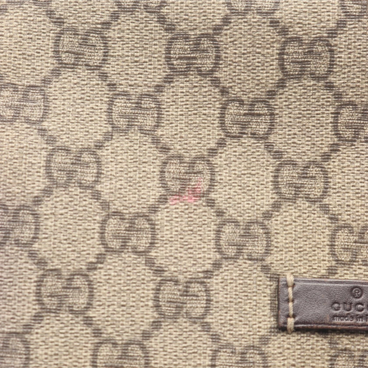 Gucci GG Supreme · Crossbody Bag