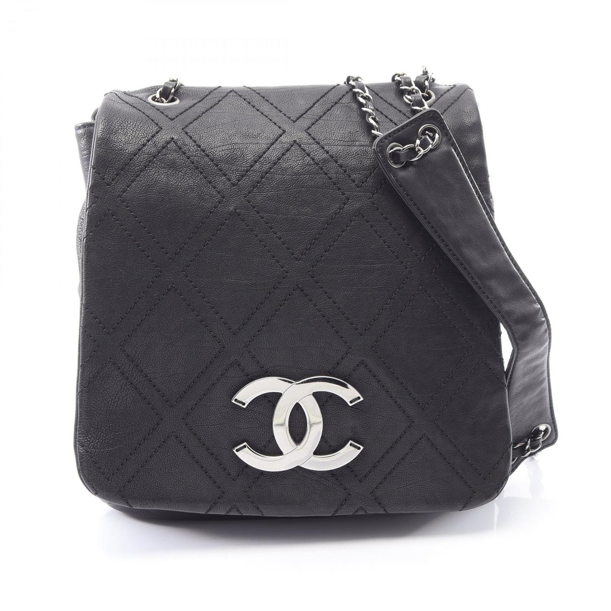 CHANEL Diamond Stitch · Leather