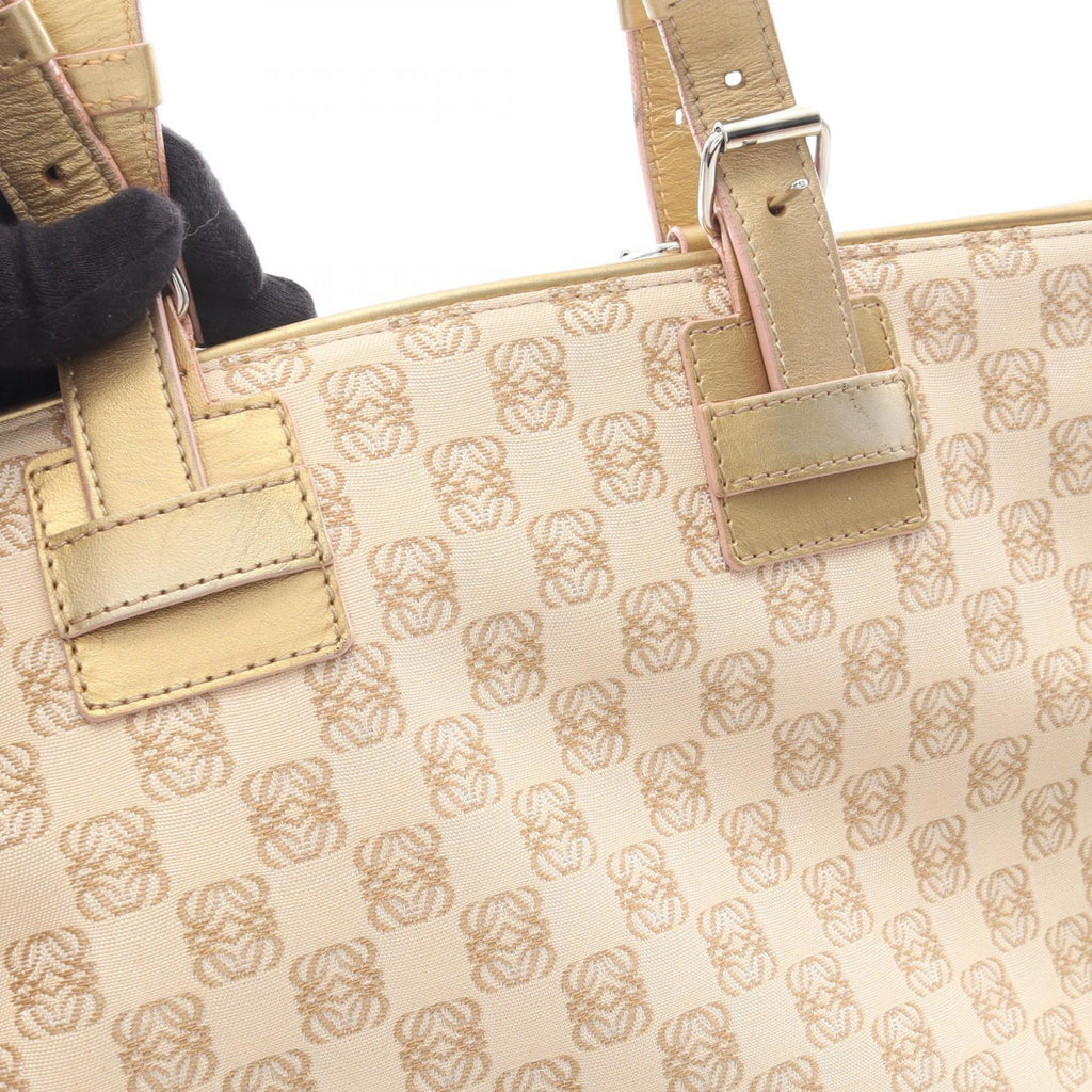 Loewe Repeat Anagram · Canvas