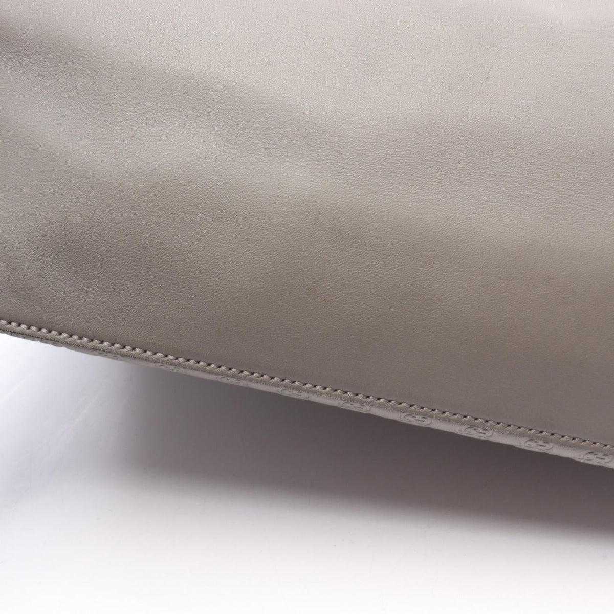 Gucci Micro Guccissima · Leather
