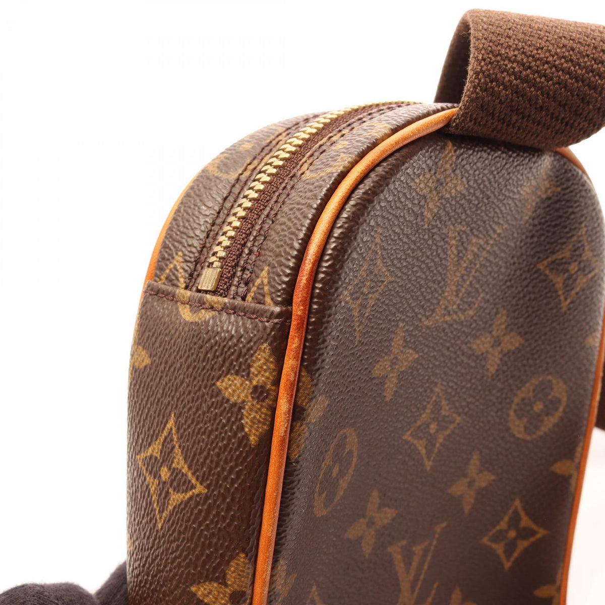 Louis Vuitton Pochette Gange · Monogram
