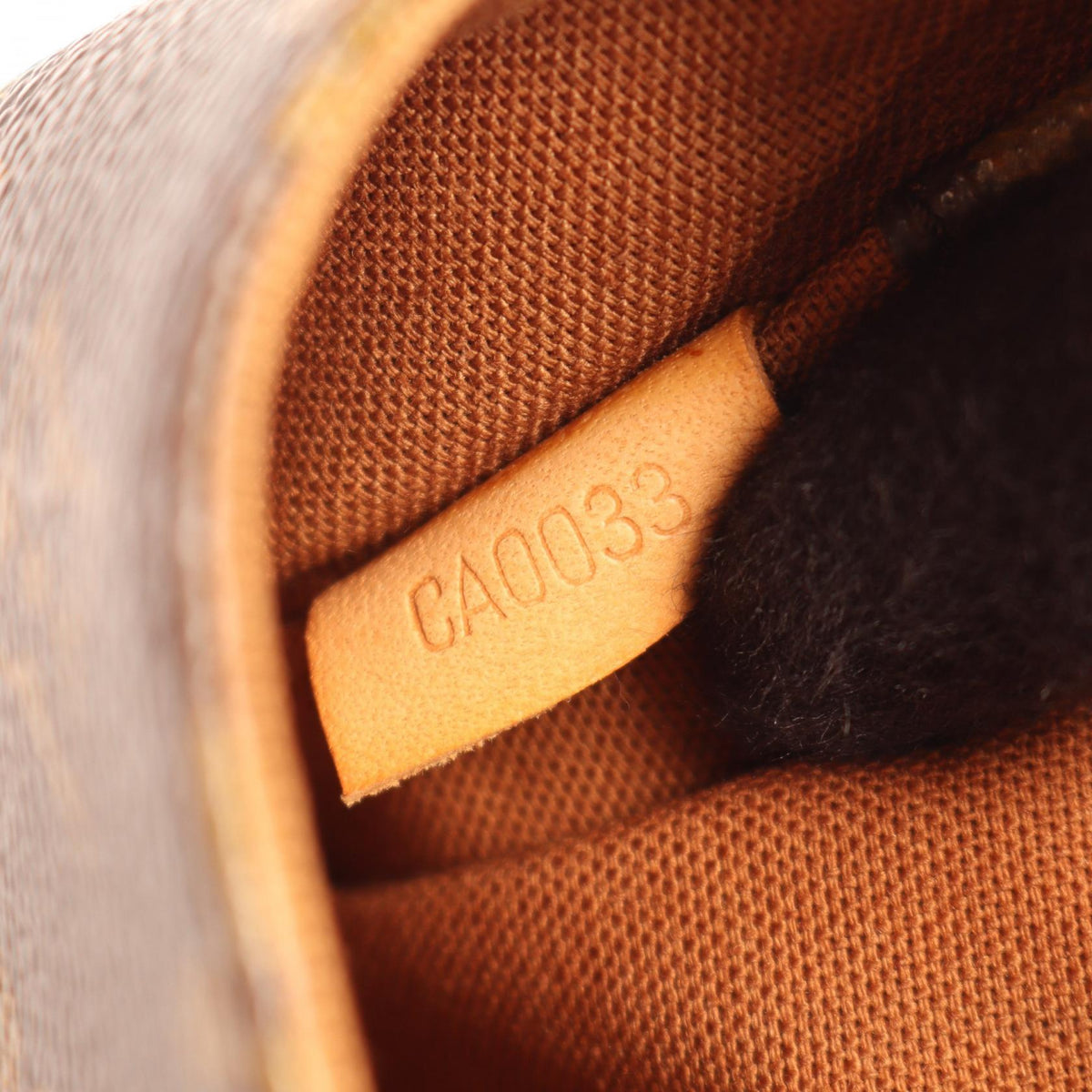 Louis Vuitton Pochette Gange · Monogram