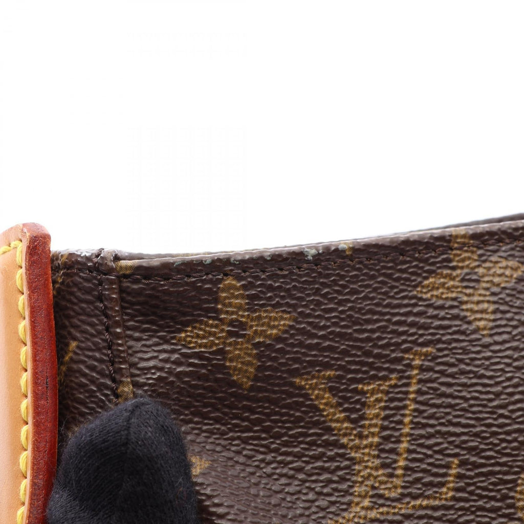 Louis Vuitton Looping MM · Monogram