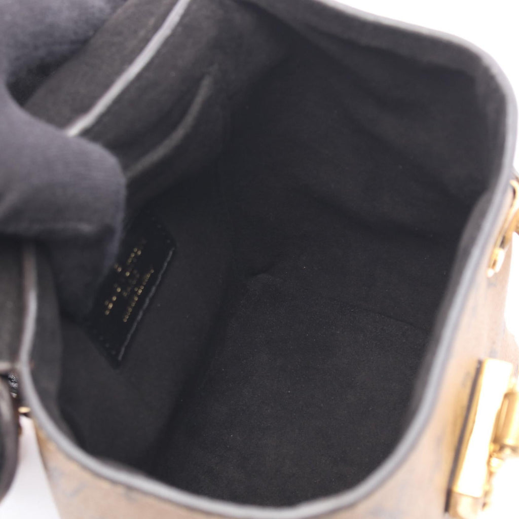 Louis Vuitton Camera Box · Monogram Reverse