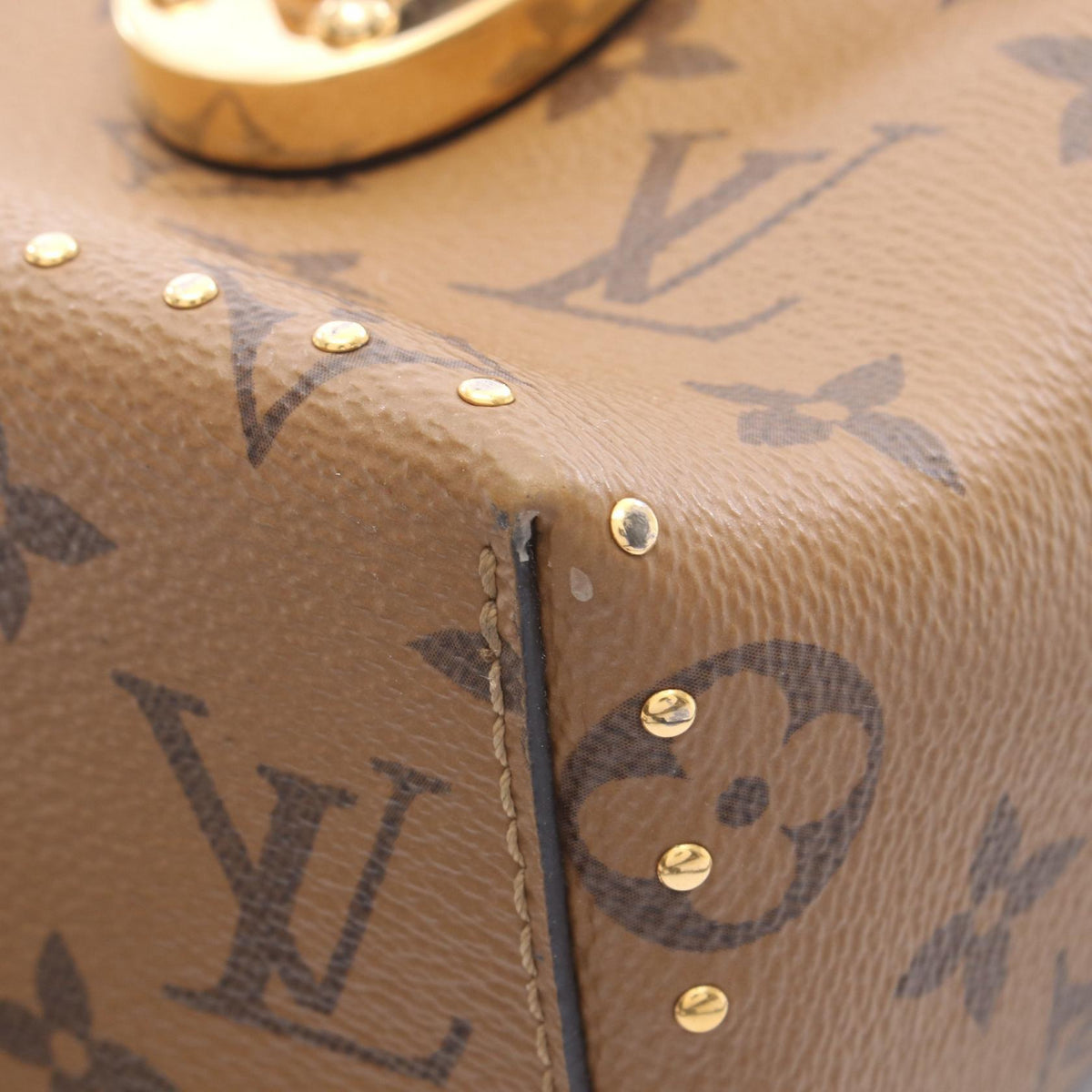 Louis Vuitton Camera Box · Monogram Reverse