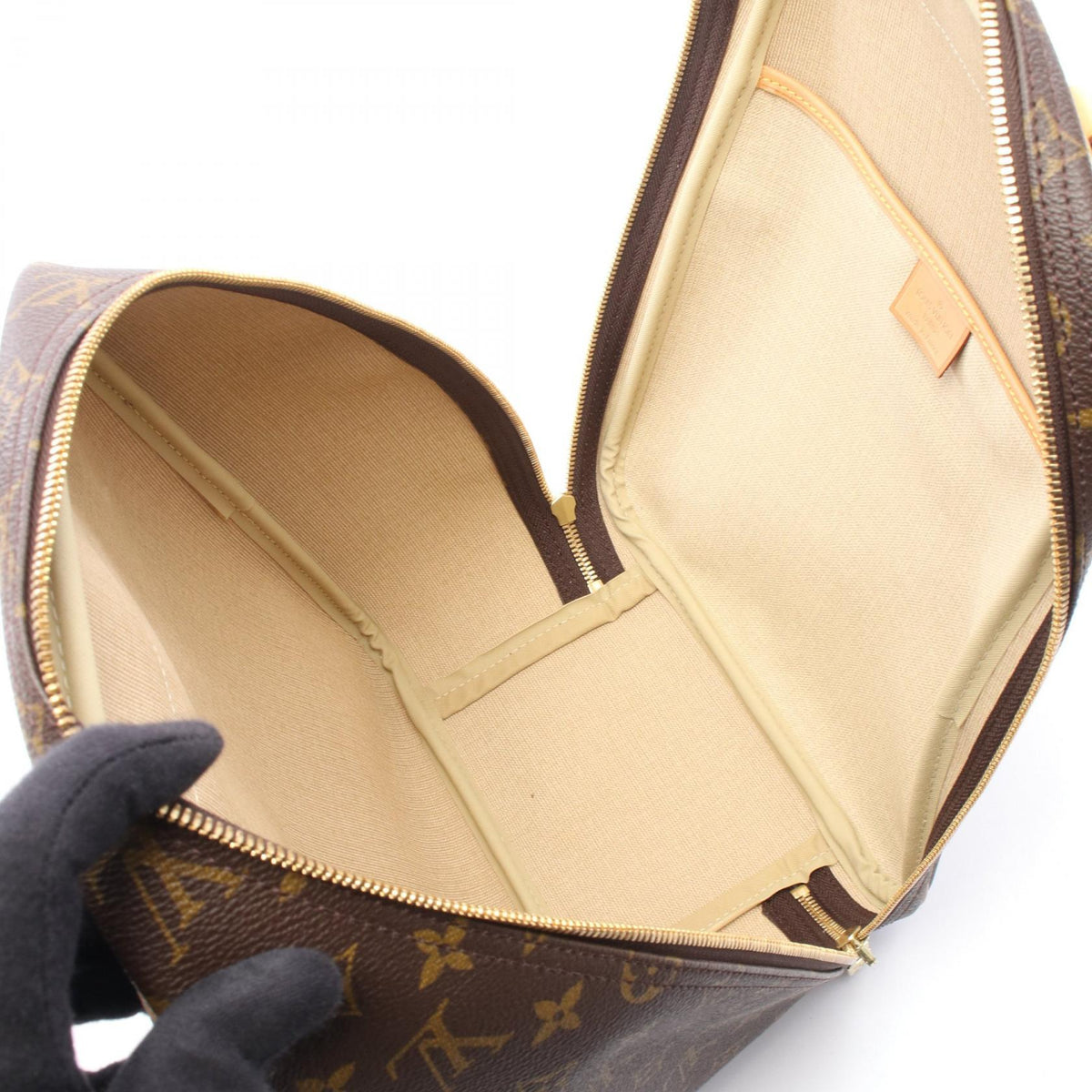 Louis Vuitton Excursion · Monogram