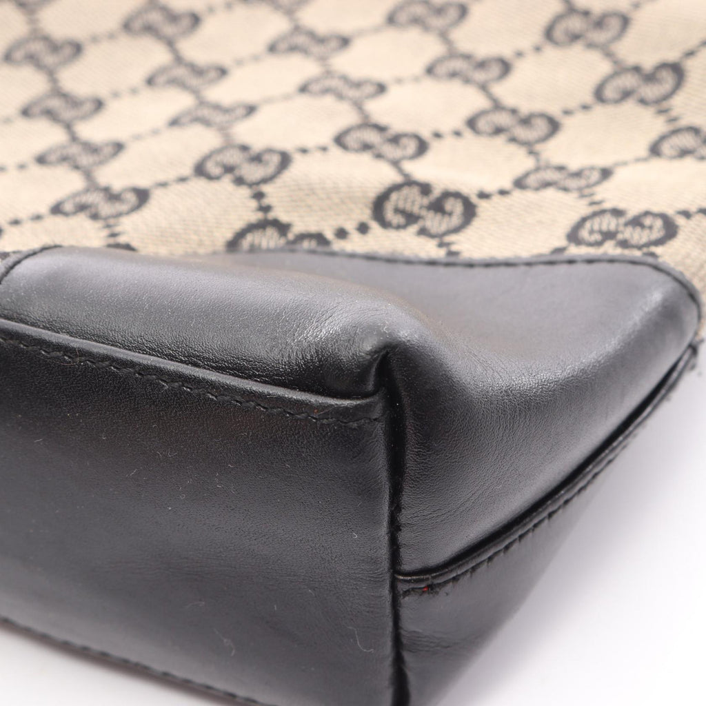 Gucci GG Canvas · Shoulder Bag