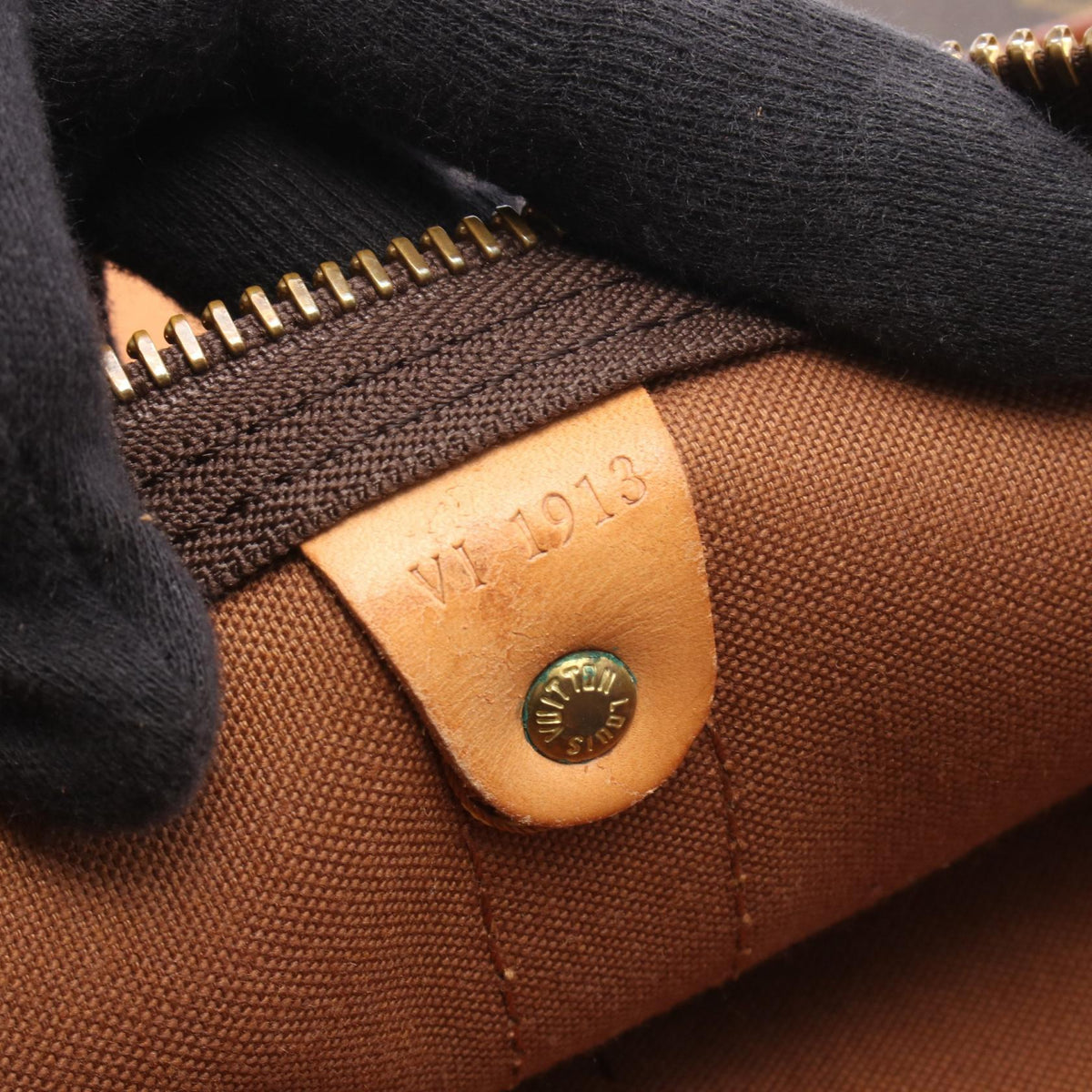 Louis Vuitton Keepall 60 · Monogram