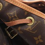 Louis Vuitton Montsouris MM · Monogram