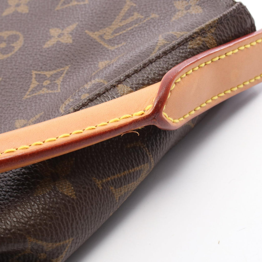 Louis Vuitton Looping MM · Monogram