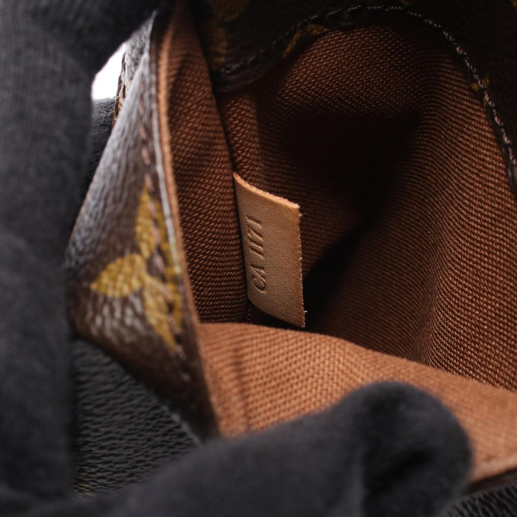 Louis Vuitton Pochette Gange · Monogram