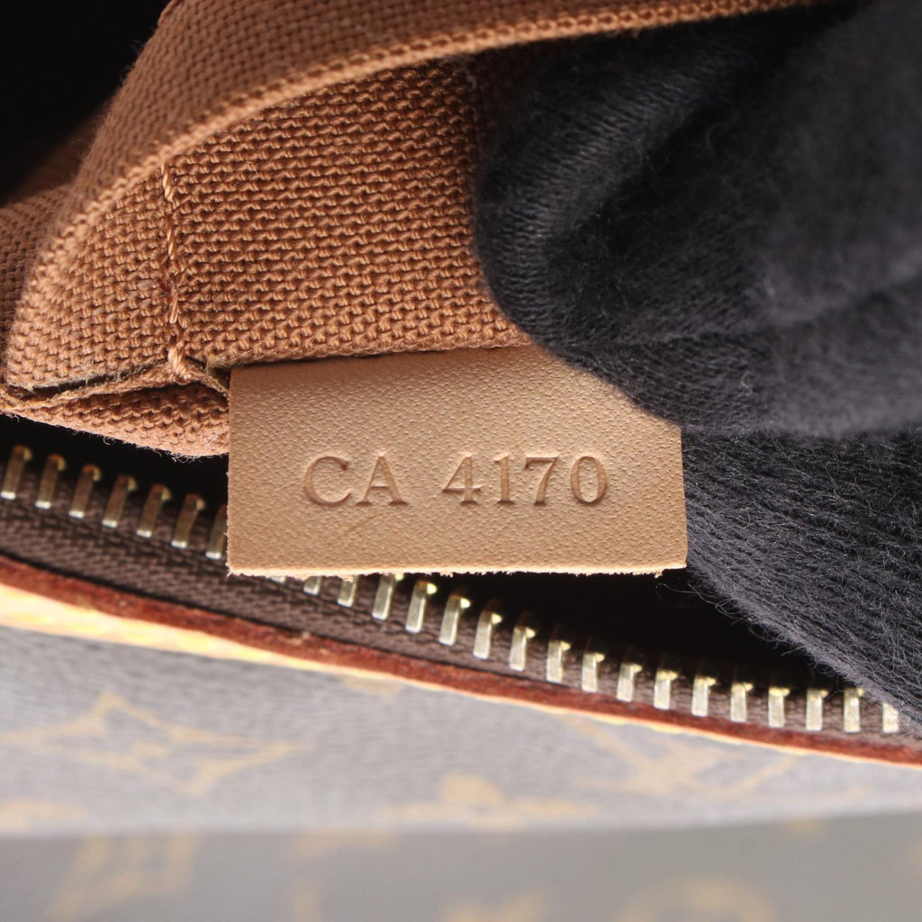Louis Vuitton Odeon MM · Monogram Canvas