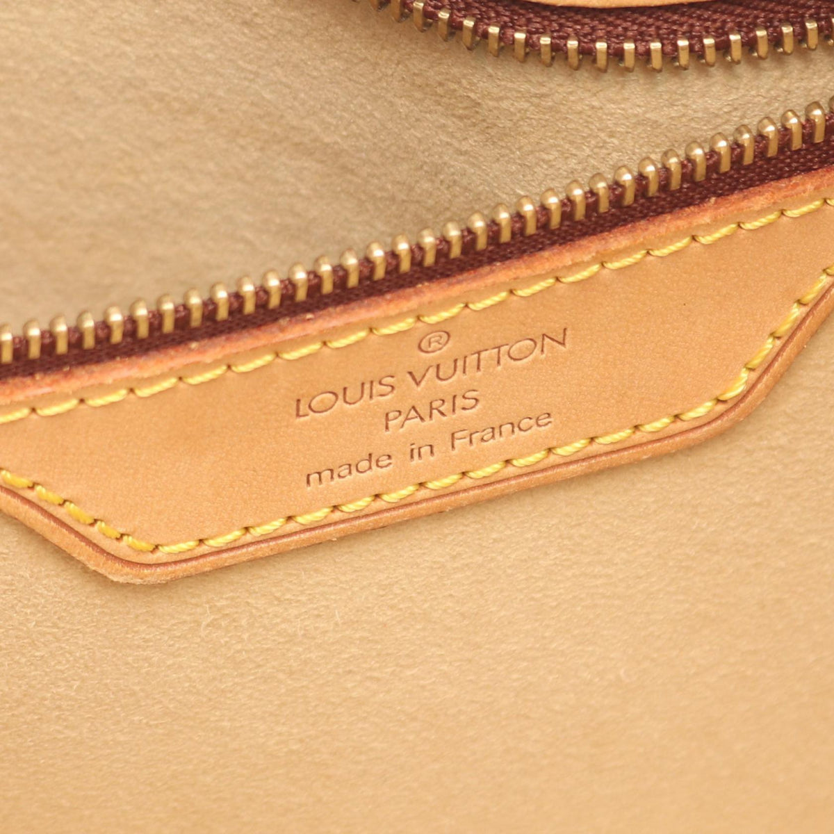 Louis Vuitton Cité GM · Monogram Canvas