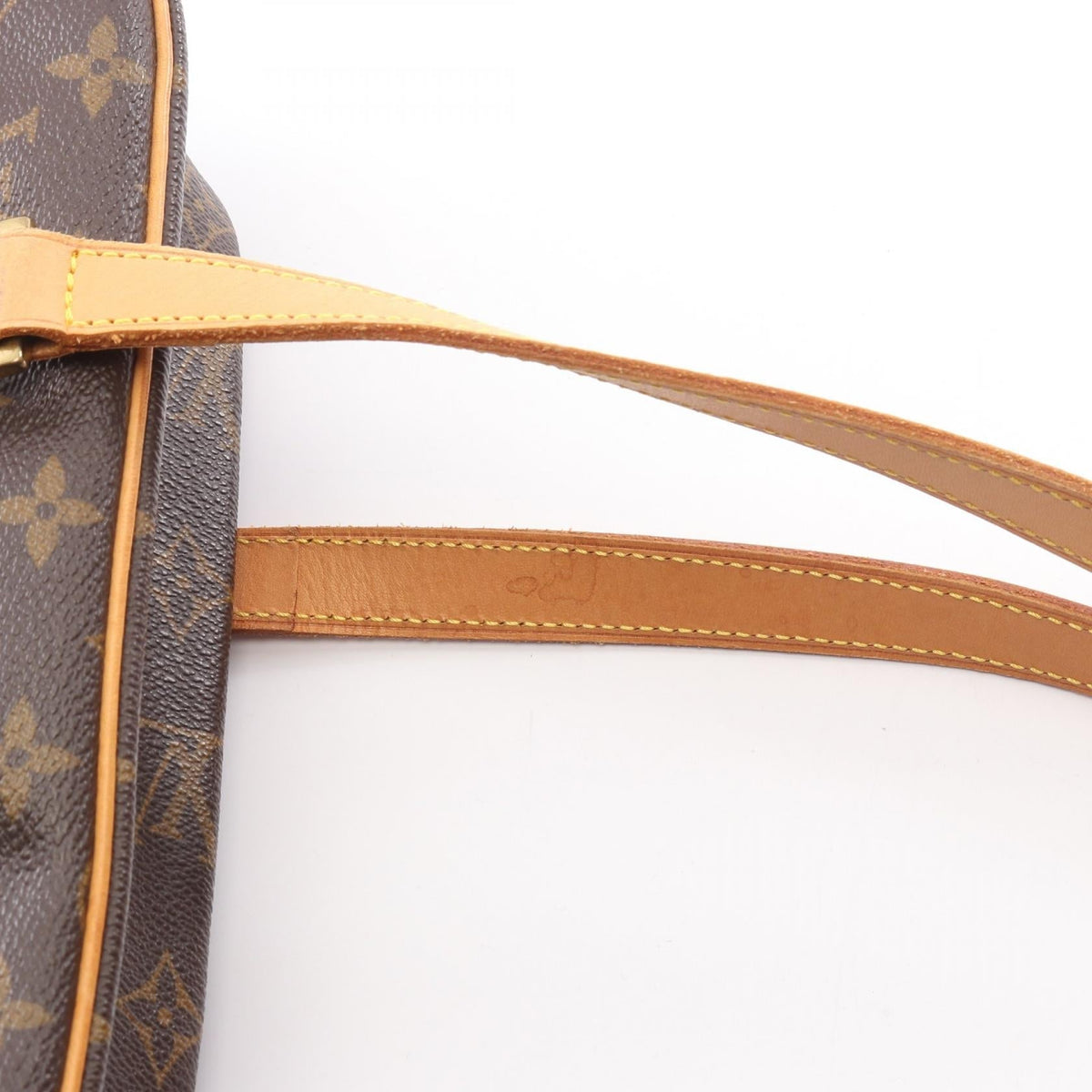Louis Vuitton Cité GM · Monogram Canvas