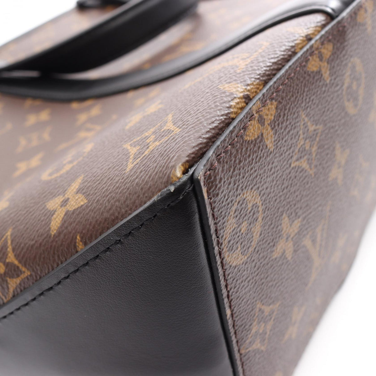 Louis Vuitton Weekend PM · Monogram Macassar
