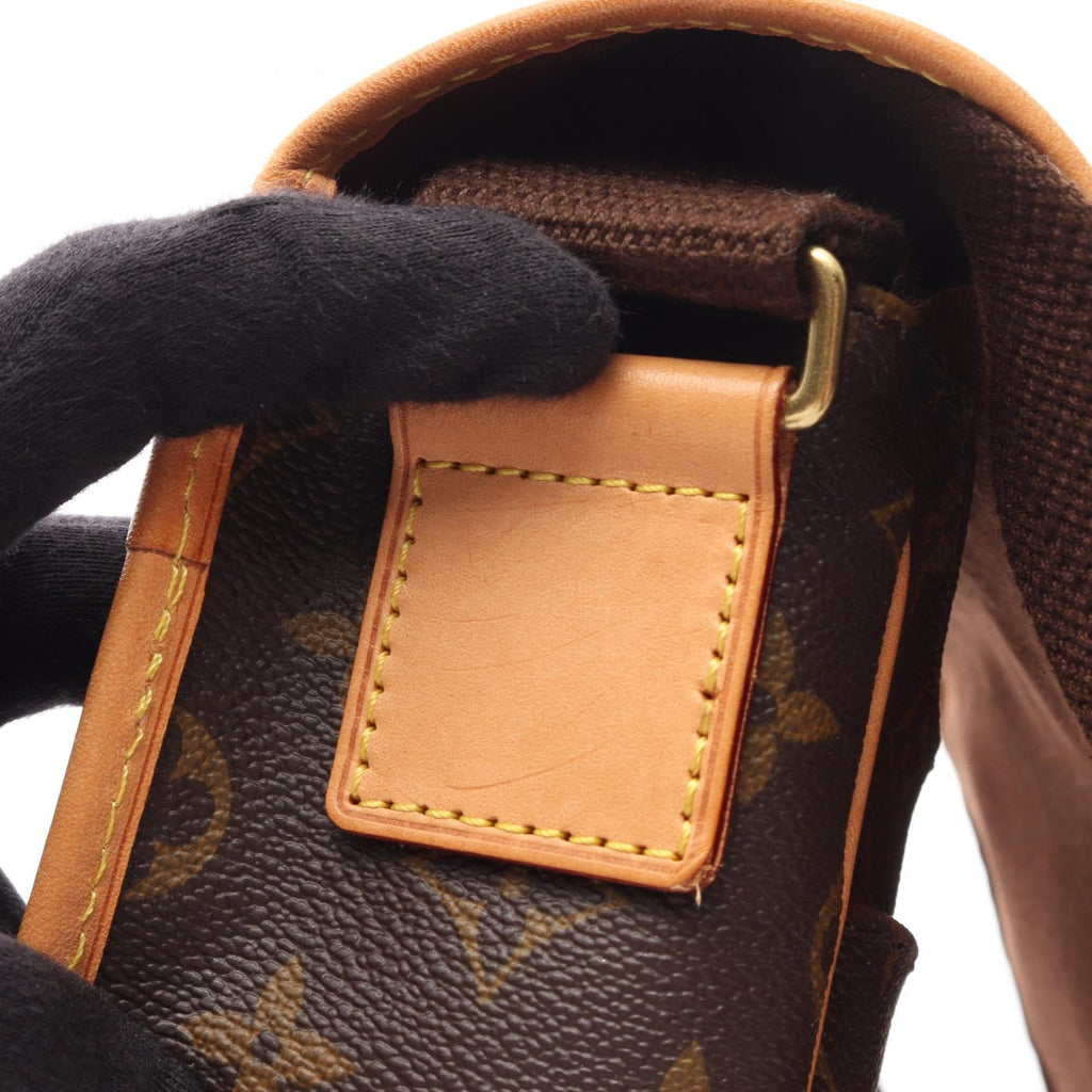 Louis Vuitton Bosphore · Monogram Canvas