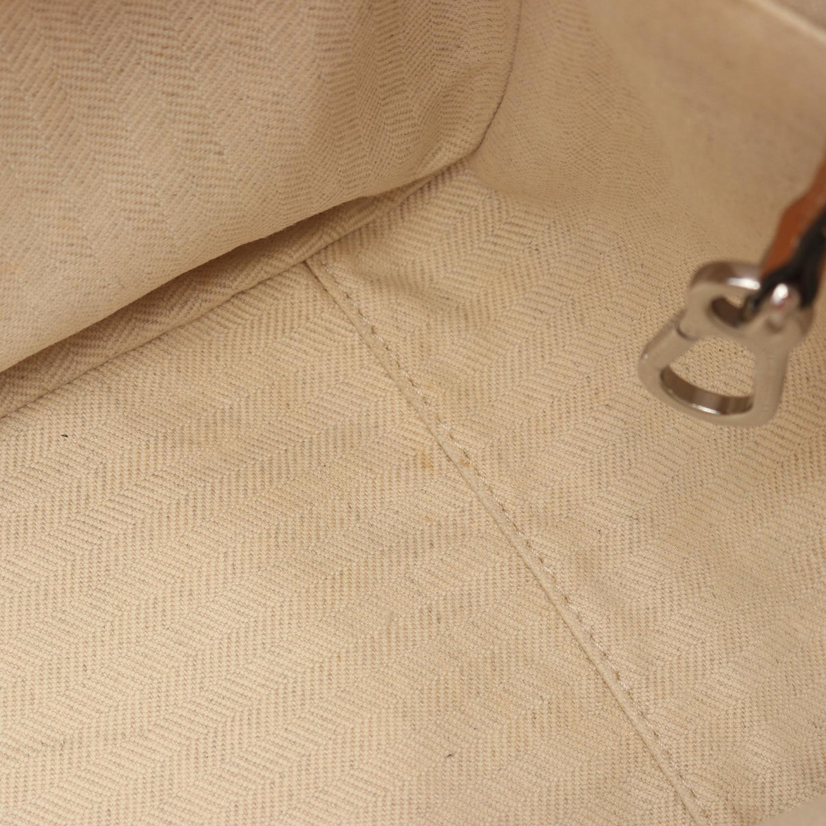 Loewe Hammock Medium · Leather