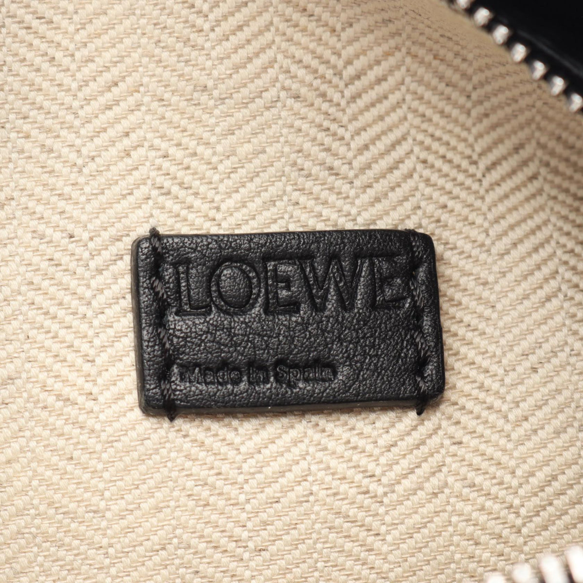 Loewe Puzzle Mini · Leather