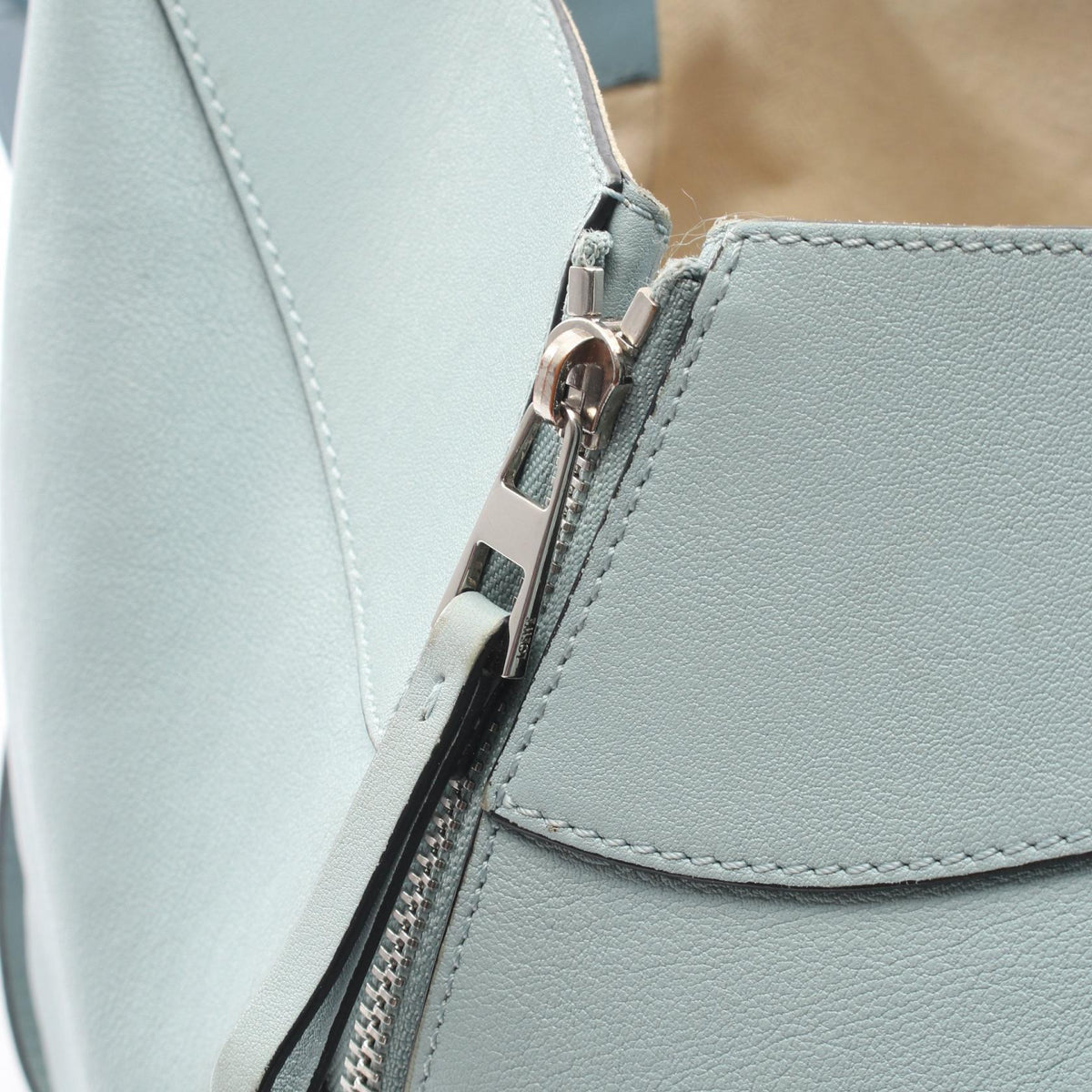 LOEWE Hammock Small · Leather