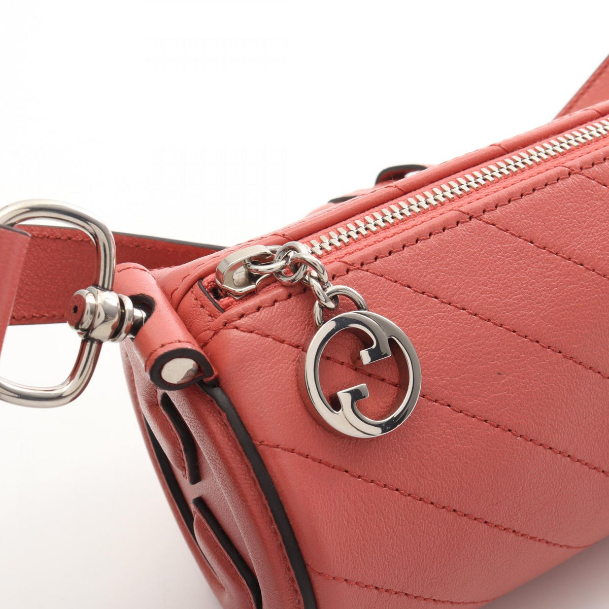 Gucci Blondie · Barrel Bag