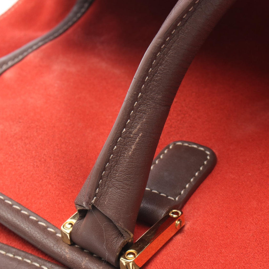 Loewe Amazona 32 · Suede