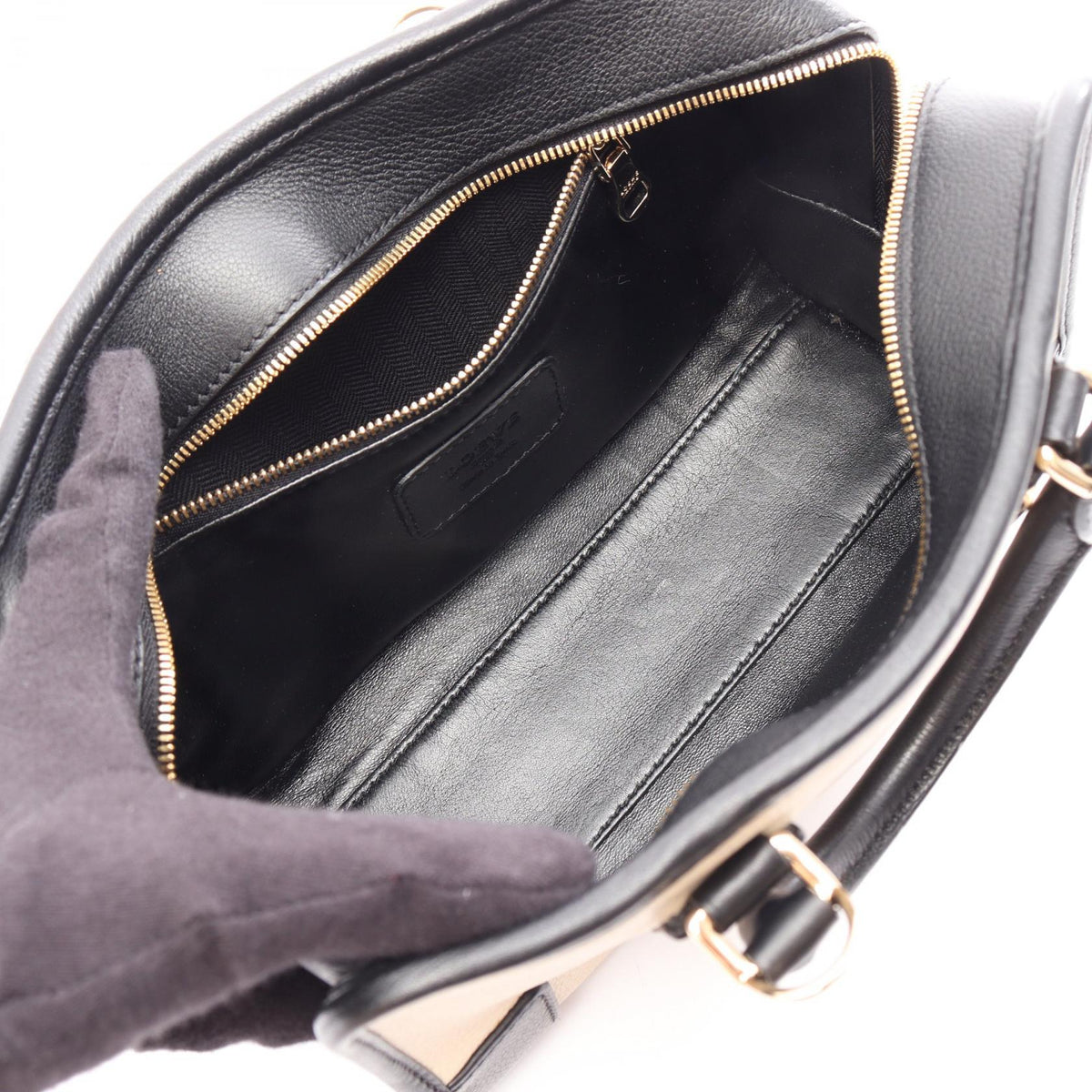 Loewe Amazona 23 · Leather