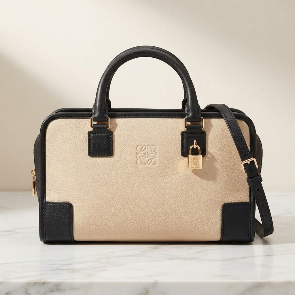 Loewe Amazona 23 · Leather