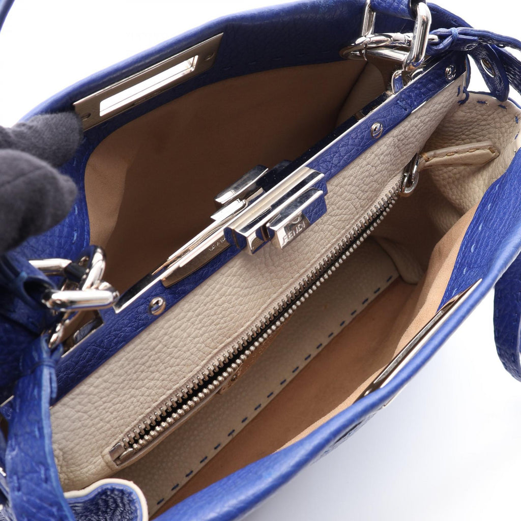 Fendi Selleria Peekaboo · Regular