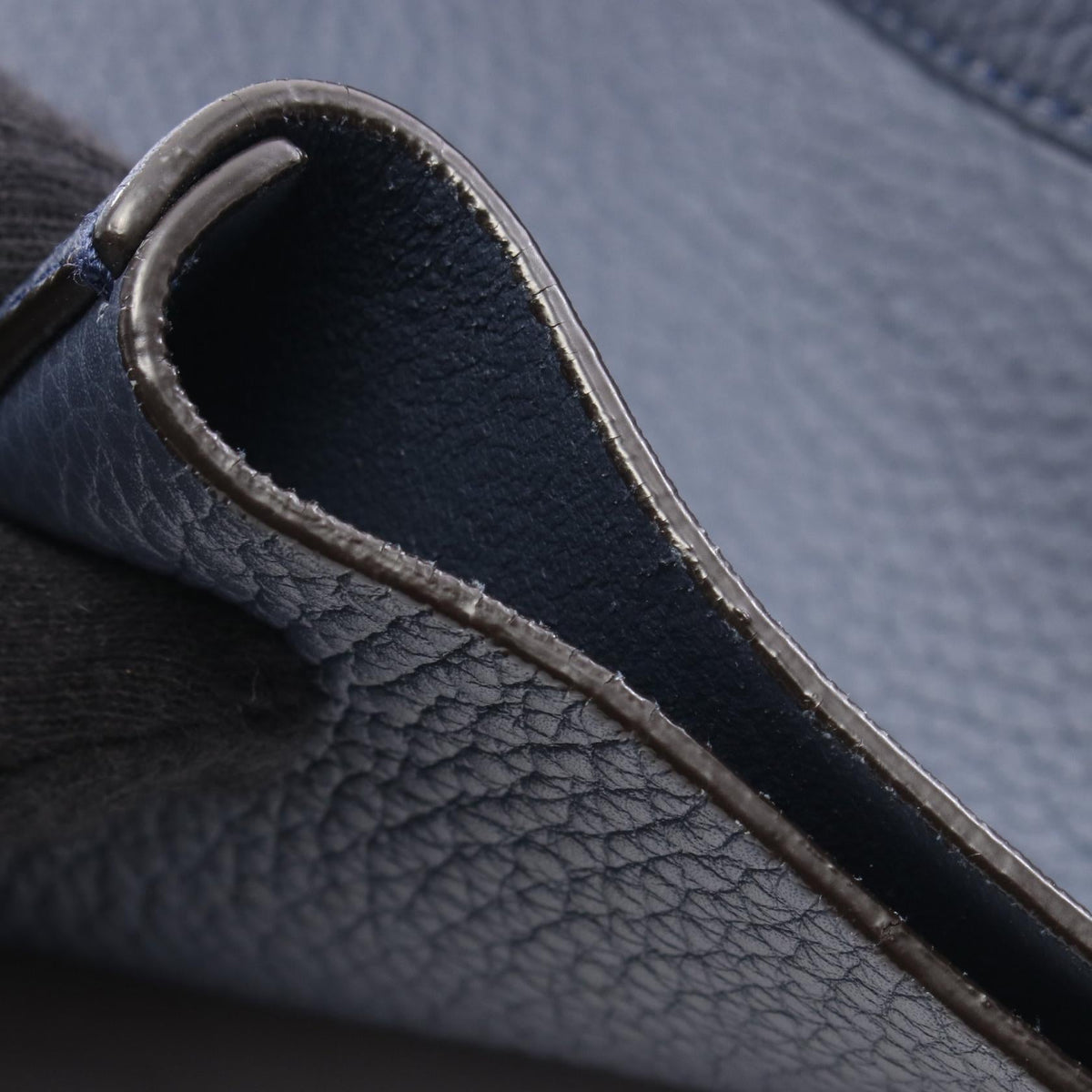 Gucci Shoulder Tote · Leather · With Pouch
