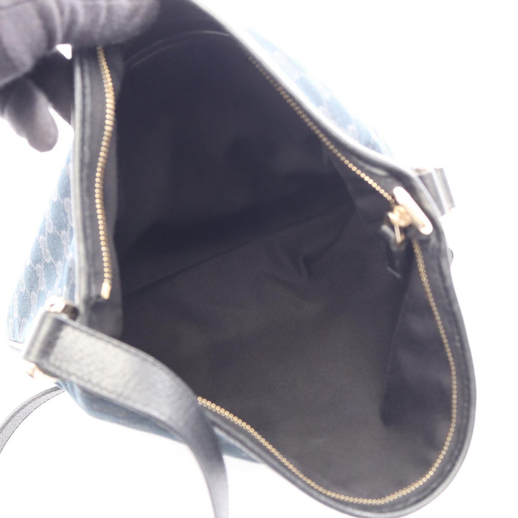 GUCCI Abbey · GG Canvas Shoulder Bag