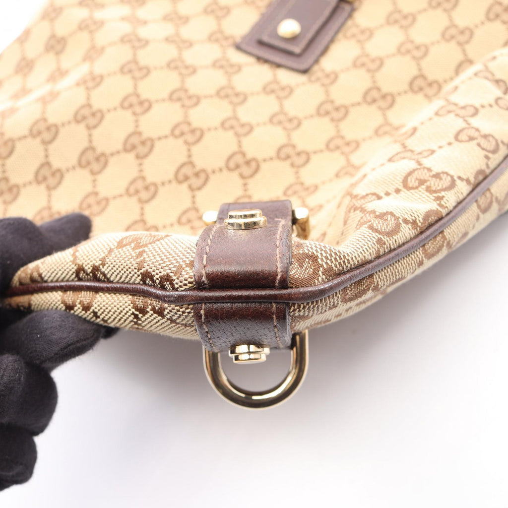 Gucci Abbey · GG Canvas Shoulder Bag