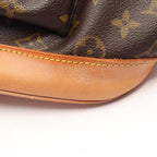 Louis Vuitton Montsouris GM · Monogram