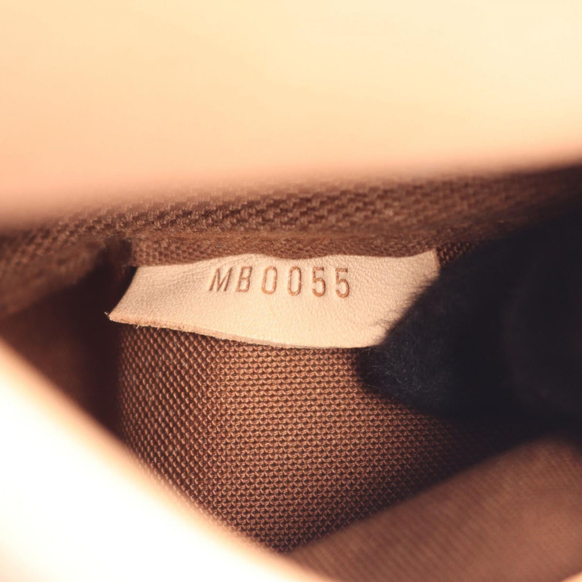 Louis Vuitton Saumur 30 · Monogram Canvas
