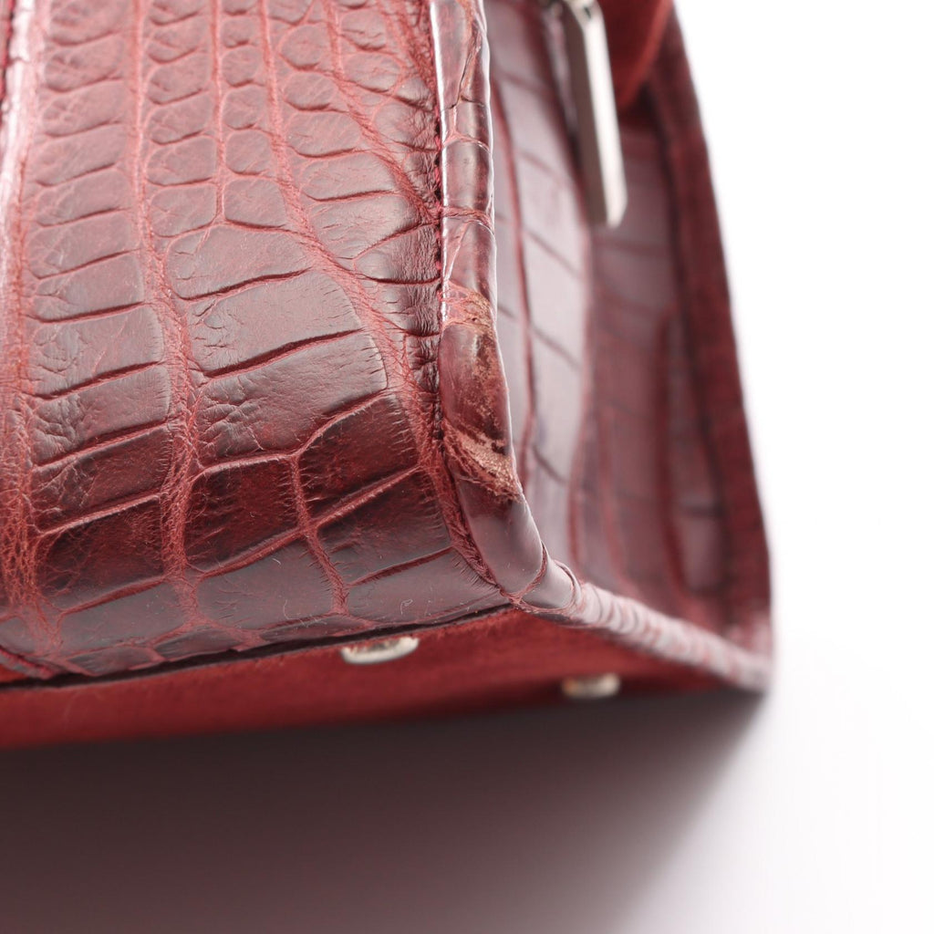Loewe Amazonas · Suede