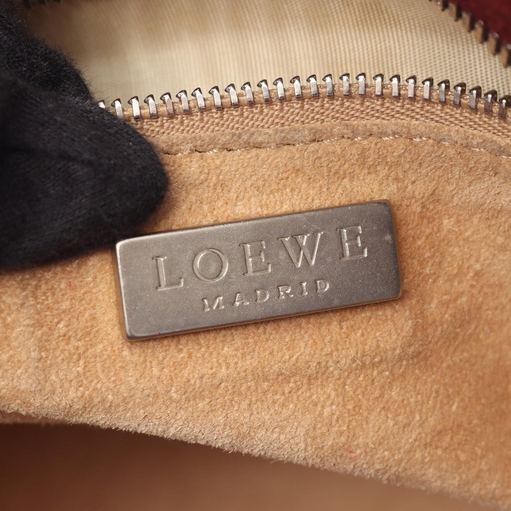Loewe Amazonas · Suede