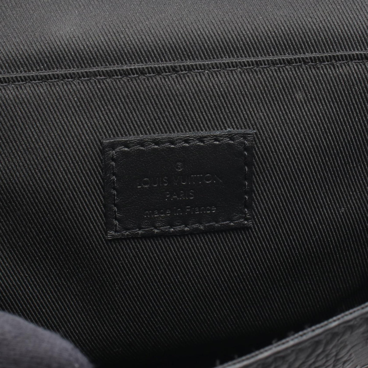 Louis Vuitton Nano Steamer · Taurillon