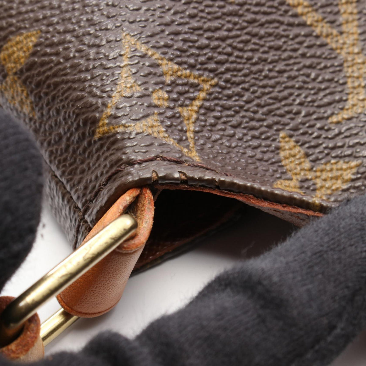 Louis Vuitton Musette · Monogram Canvas