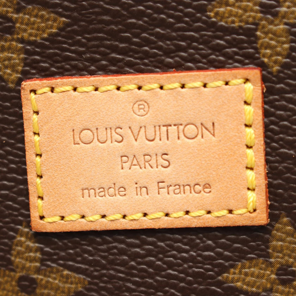 Louis Vuitton Saumur 30 · Monogram Canvas