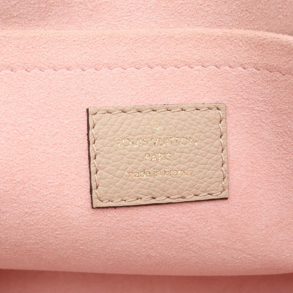 Louis Vuitton My Lockme · Leather