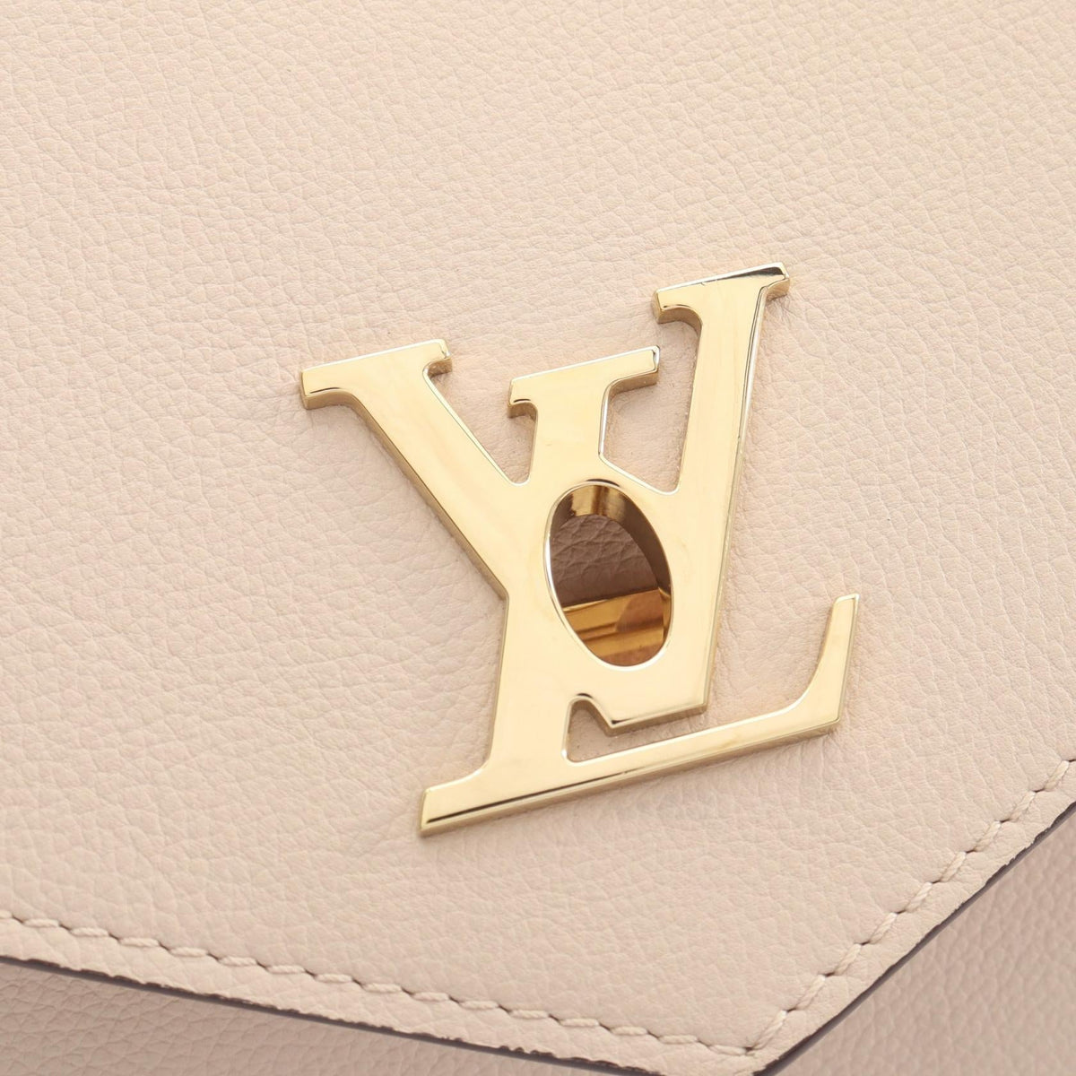 Louis Vuitton My Lockme · Leather