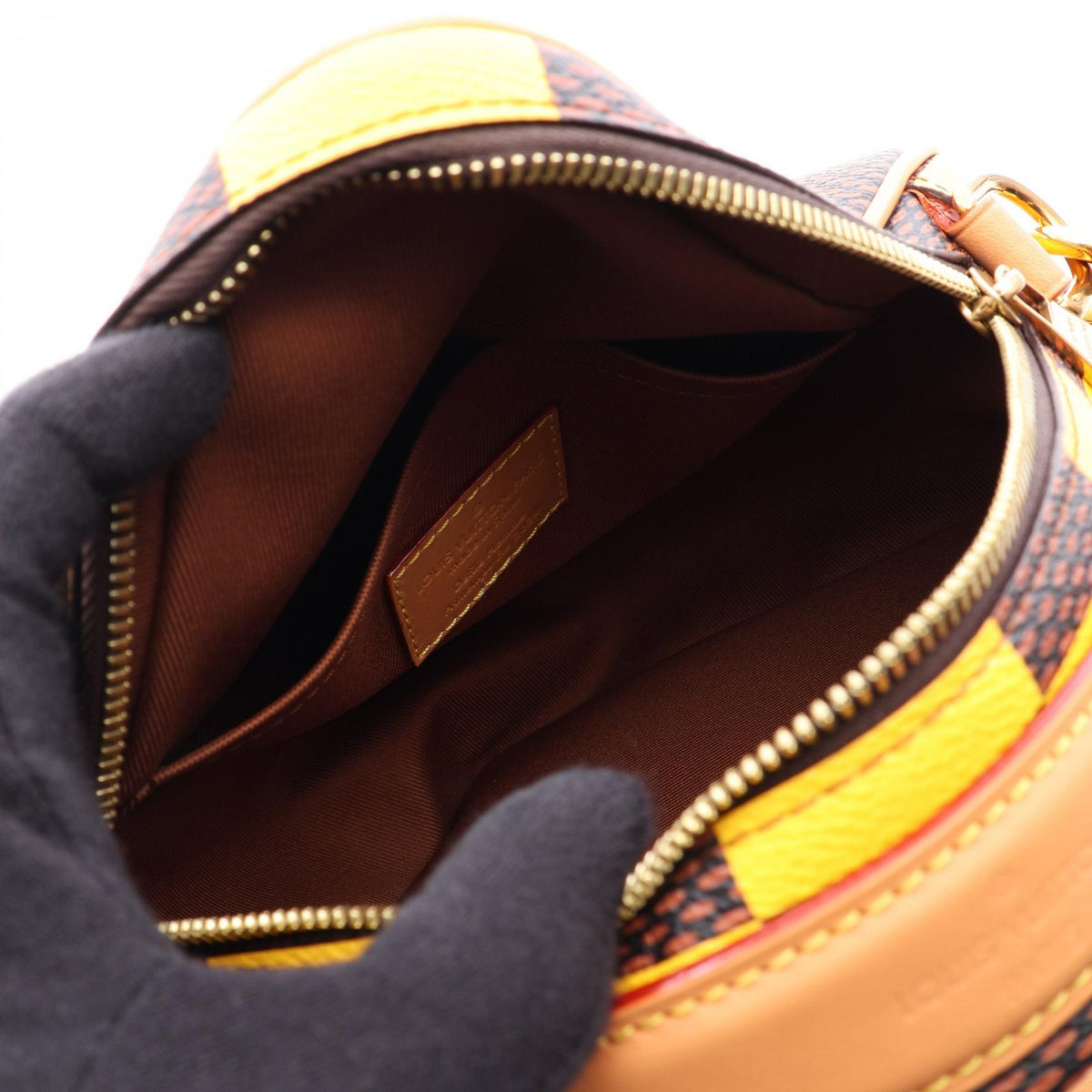 LOUIS VUITTON Chess · Damier Pop Jaune