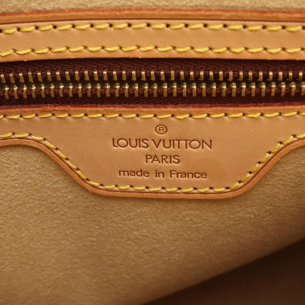 Louis Vuitton Looping MM · Monogram Canvas