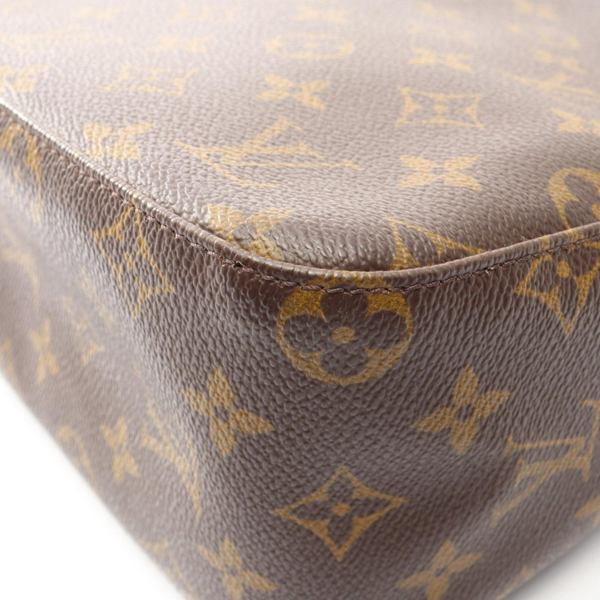 Louis Vuitton Looping MM · Monogram Canvas