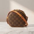 Louis Vuitton Boite Chapeau Souple · Monogram