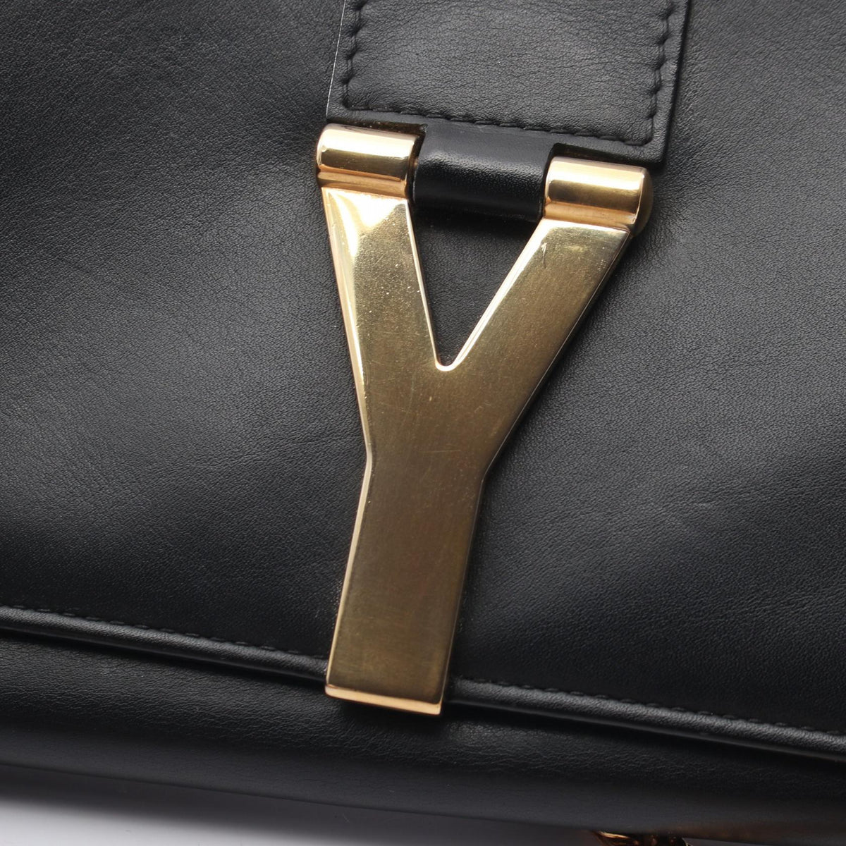 Saint Laurent Classic Y · Leather Shoulder Bag