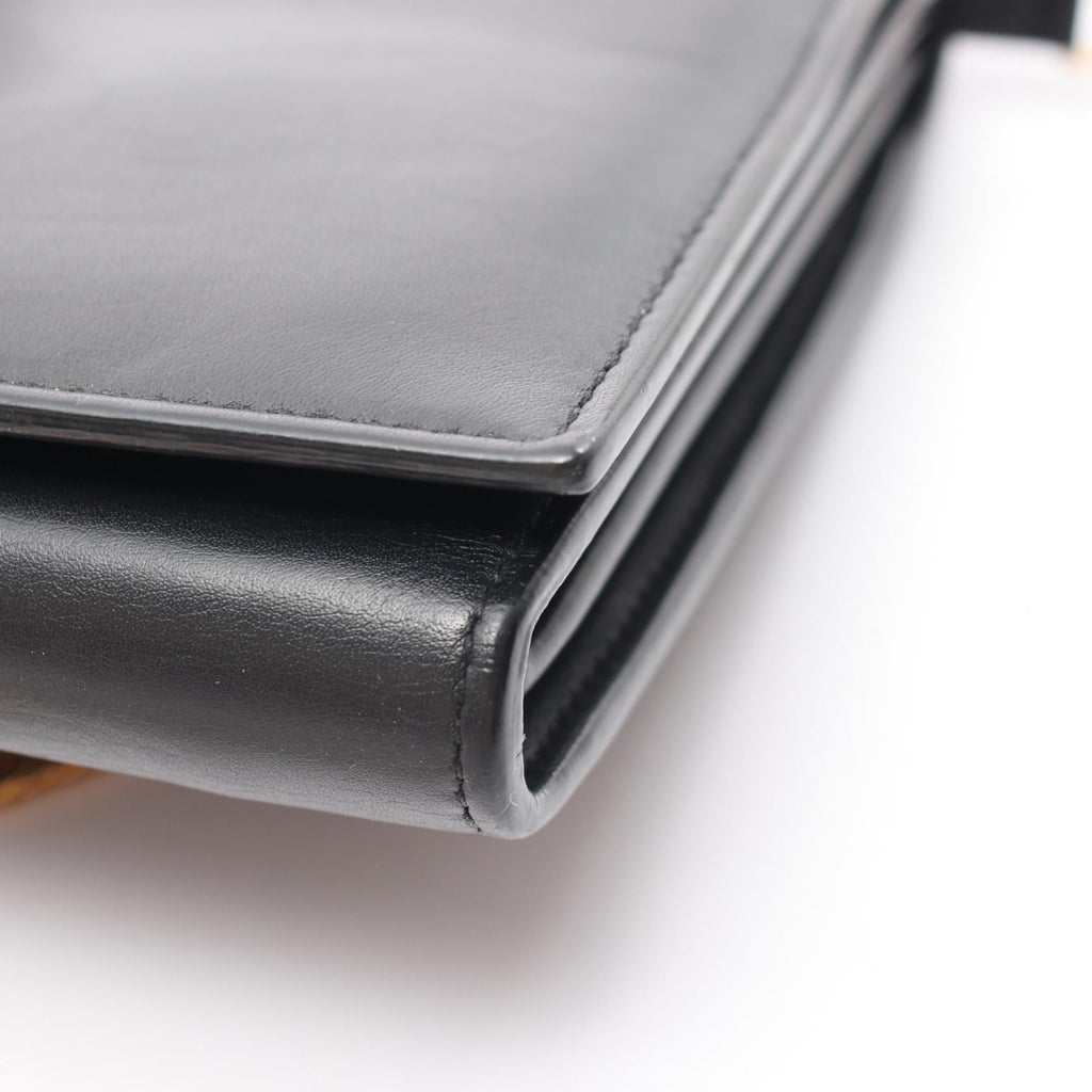 Saint Laurent Classic Y · Leather Shoulder Bag