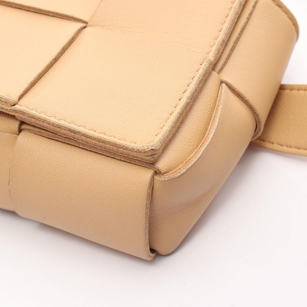 Bottega Veneta Cassette Maxi · Intrecciato